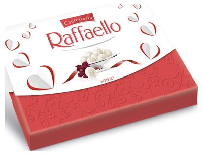 Конфеты в коробке Raffaello с цельным миндальным орехом в кокосовой обсыпке, 90г