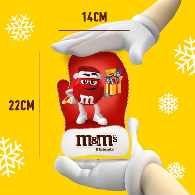 Сладкий подарок M&M's & Friends Варежка на Новый Год, набор конфет M&M's, Skittles, Snickers, Milky Way, Twix 121г