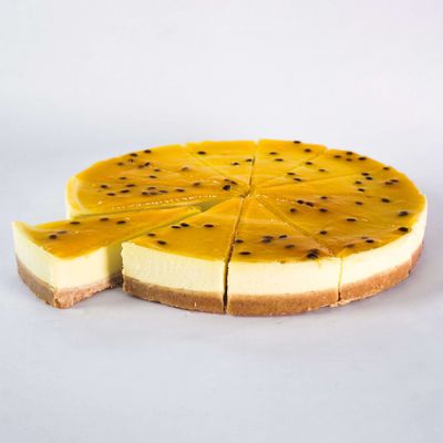 Суфле творожное Чизберри Чизкейк Манго-маракуйя 1,2 кг 12 п