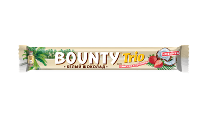 Шоколадный батончик Bounty Trio Райская клубника в белом шоколаде с нежной мякотью кокоса со вкусом клубники, 78 г