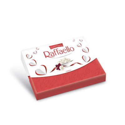 Конфеты в коробке Raffaello с цельным миндальным орехом в кокосовой обсыпке, 90г
