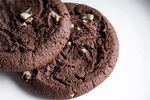 Печенье Чизберри Кукис с шоколадом и кус.белой глазури 70г*28
